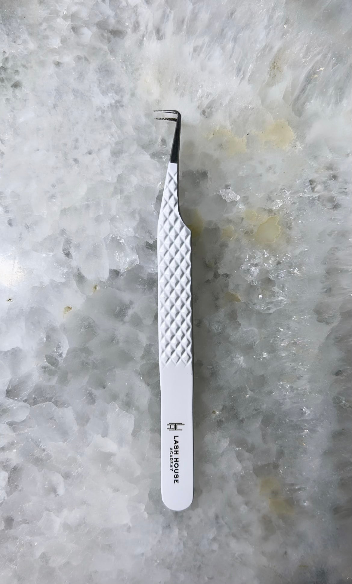 Thin bootleg tweezer